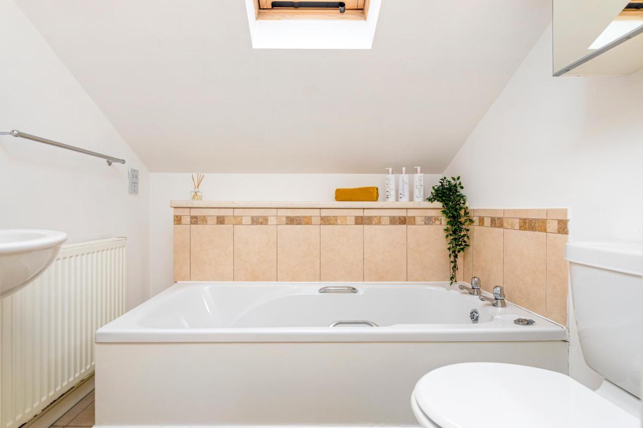 City Centre Charming 2 Bed Lovely Apartment-Snugstaff Lincoln Bagian luar foto
